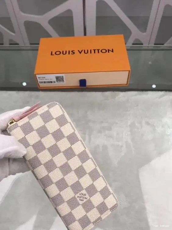 Cheap Vuitton WALLET CLEMENCE Louis 0519